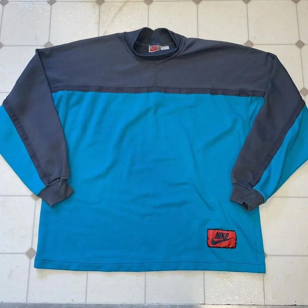 Nike Sweater Pullover Grey Tag Vintage 80s 90s Men's Size L‎ Basketball Swoosh